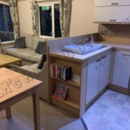 Jems Hot-Tub Getaways 8 Berth At Tattershall Lakes 外观 照片