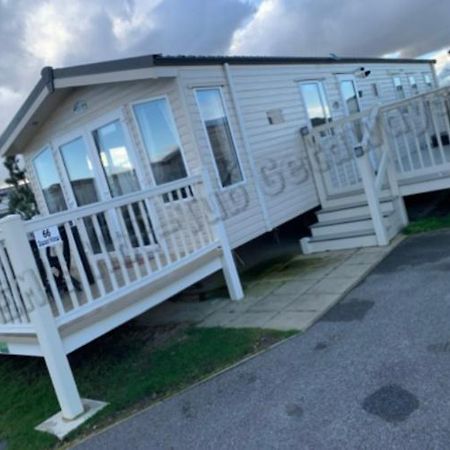 Jems Hot-Tub Getaways 8 Berth At Tattershall Lakes 外观 照片