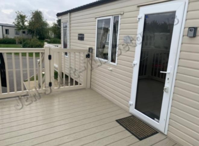 Jems Hot-Tub Getaways 8 Berth At Tattershall Lakes 外观 照片
