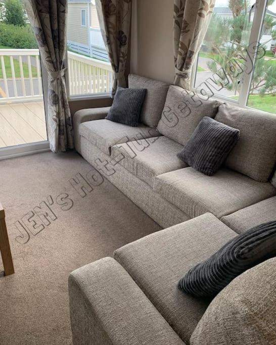 Jems Hot-Tub Getaways 8 Berth At Tattershall Lakes 外观 照片